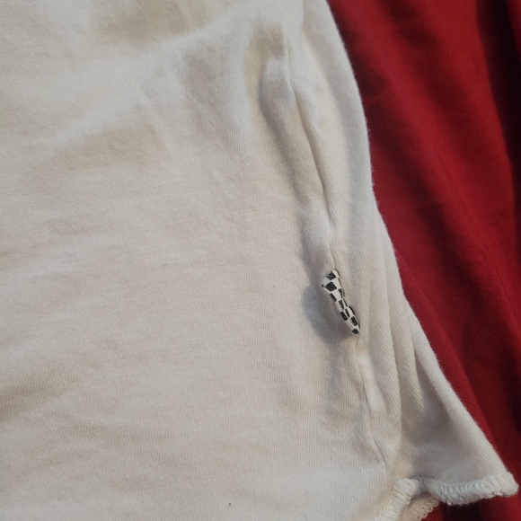 VANS OFF THE WALL white rocker lips crop top - Picture 3 of 6